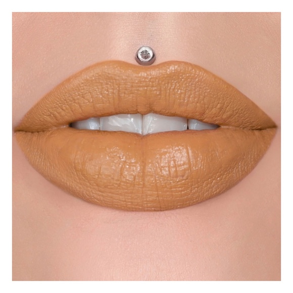 New in Box Jeffree Star‎ Velvet Trap Lipstick in Gardening Hxe Muted Yellow Nude - Picture 1 of 9